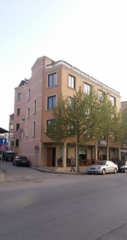טיראנה Hotel Lotus מראה חיצוני תמונה